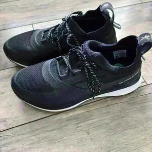 REEBOK womens black  size 8 sneakers